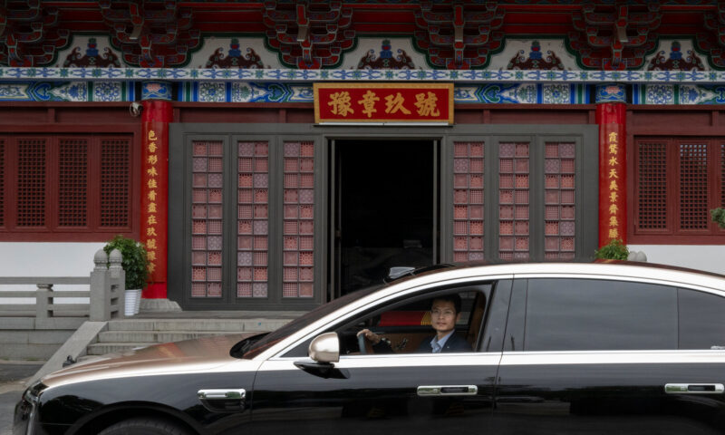 $140,000 E.V.s and Heritage Gold: The Rise of China’s Homegrown Luxury Market