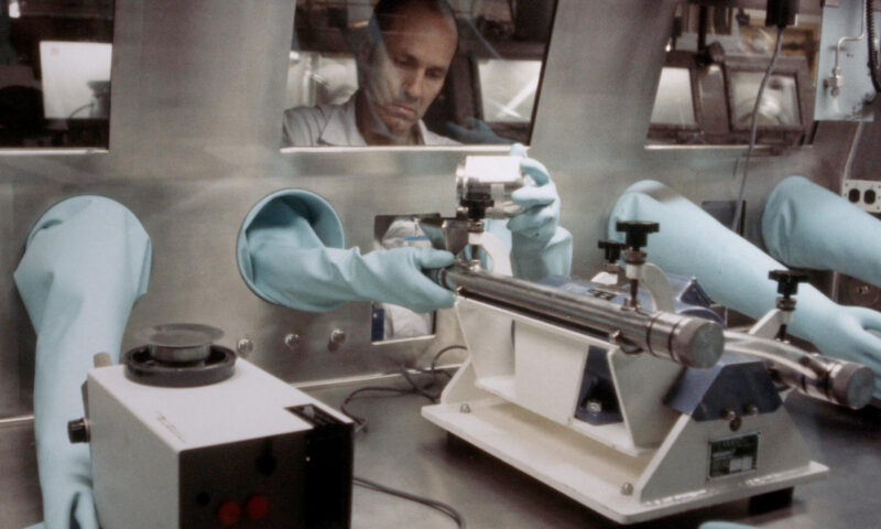 U.S. Aims to Give Cold War Plutonium to Start-Ups for Nuclear Fuel