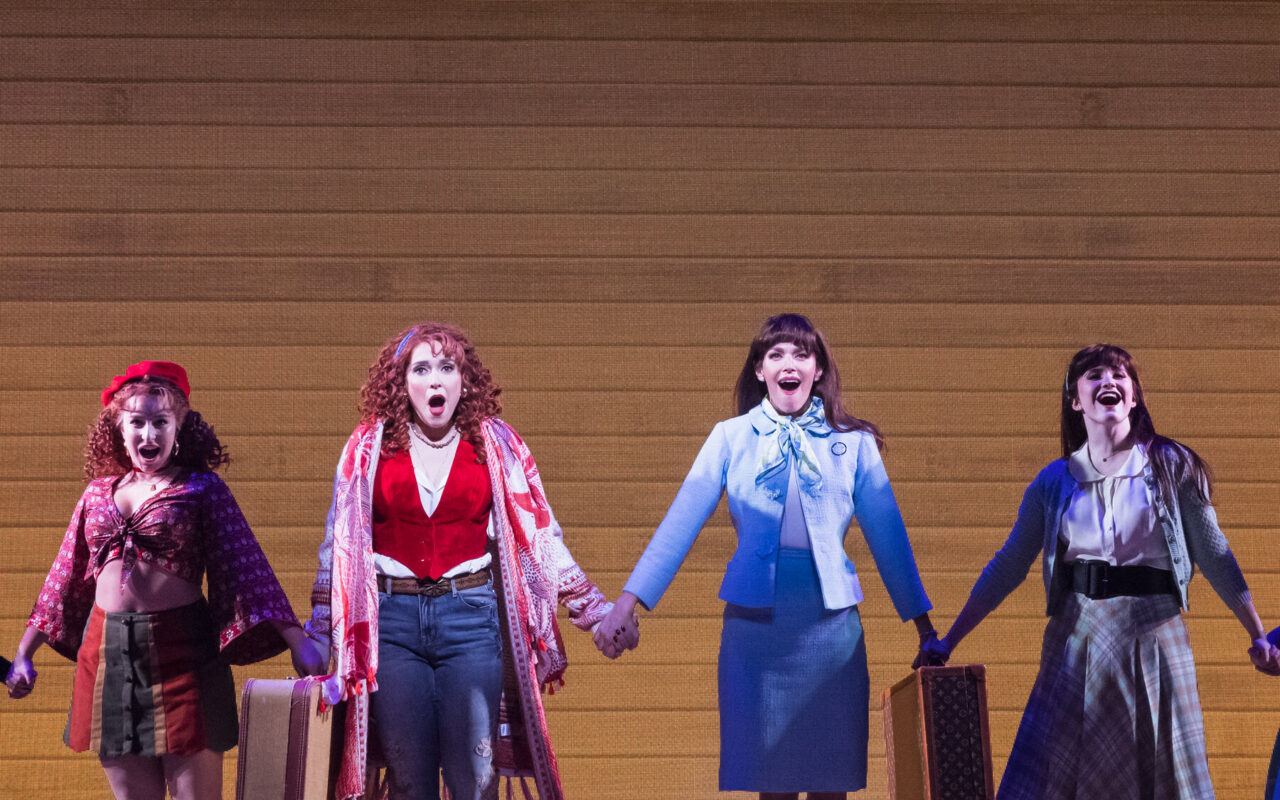 ‘Beaches’ to Close on Broadway Months Earlier Than Planned