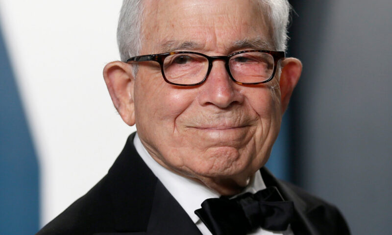 Donald E. Newhouse, Low-Profile Heir to a Media Empire, Dies at 96
