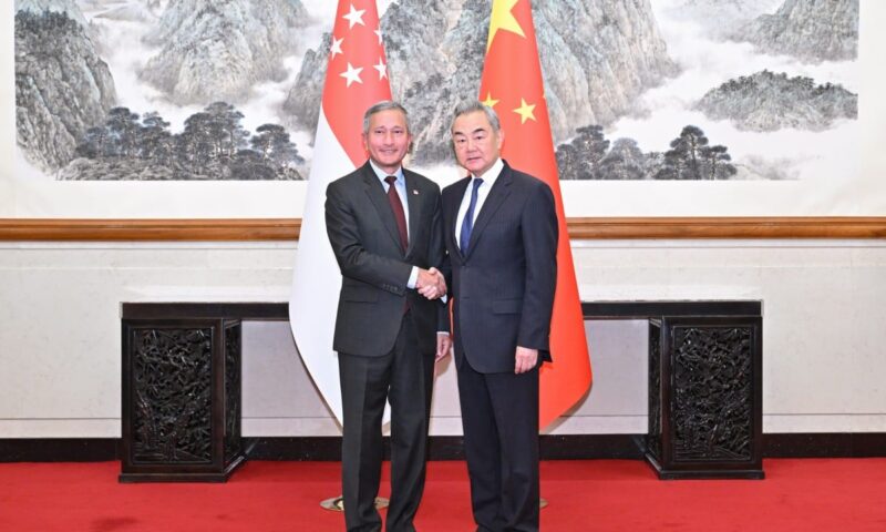 Top Chinese, Singaporean diplomats reaffirm commitment to Malacca Strait transit rights