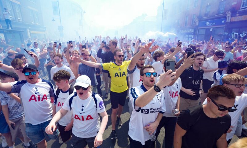 Tottenham and West Ham aim to avoid catastrophic relegation in season finale shootout