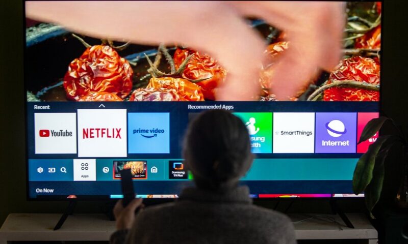 Liberals say they can’t ‘reject’ rules tripling streamers’ contributions