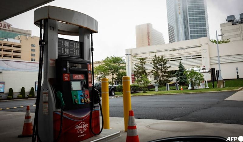 Oil prices bounce higher after new US strikes on Iran