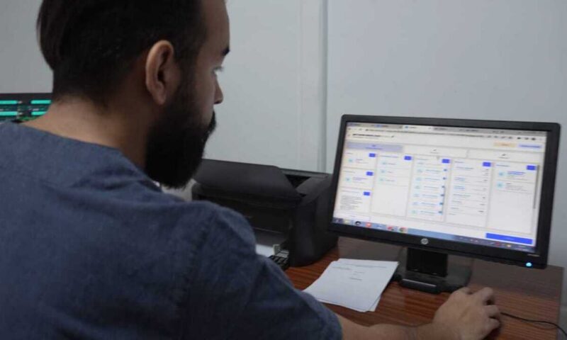 الجزائر تمنع المكملات الغذائية بدون رخصة.. وتحذر المؤثرين