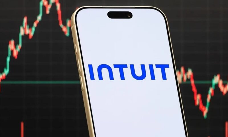 “Intuit” تستغني عن أكثر من 3000 موظف لصالح الذكاء الاصطناعي