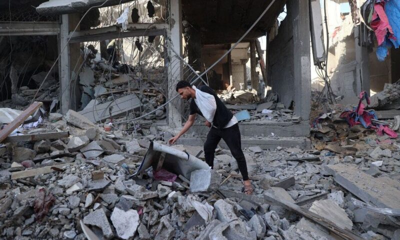 “الصحة العالمية” تحذر من نقص حاد بالمعدات الطبية في غزة