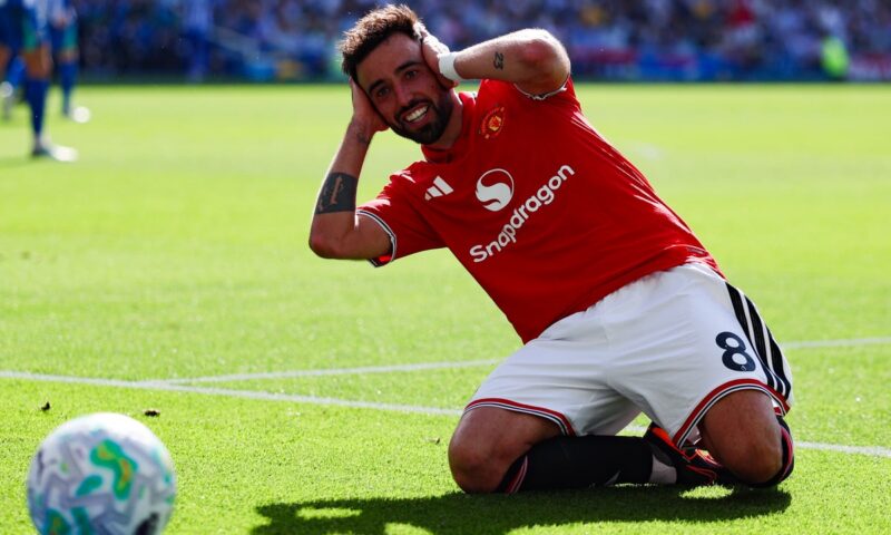Michael Carrick confident of keeping record-breaker Bruno Fernandes at Man Utd