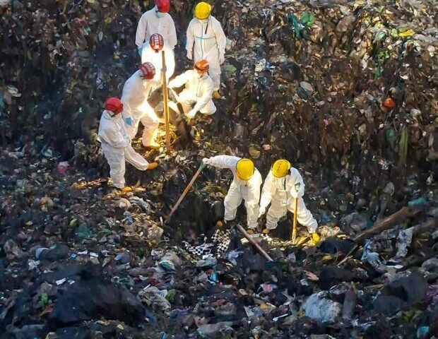 Body recovered in collapsed mound of trash in Davao landfill