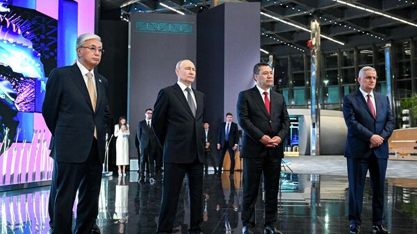 خبير: روسيا تواجه الهجمة الغربية عليها في آسيا الوسطى عبر توطيد علاقاتها مع دول الجوار