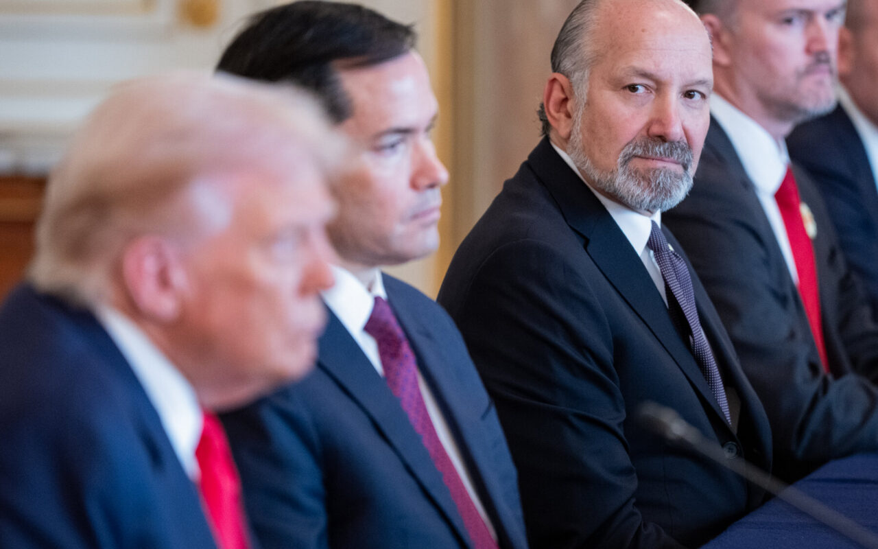 Bare-Knuckle Tactics and Brash Promises: How Howard Lutnick Operates