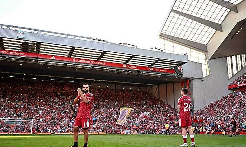 دموع وممر شرفي.. ليلة وداع تاريخية لمحمد صلاح في أنفيلد