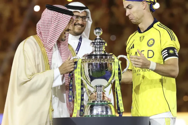 رونالدو والدوري السعودي: مسيرة خالدة وتتويج أسطوري