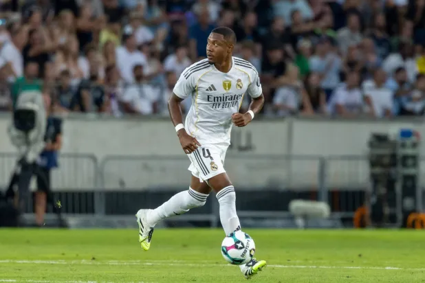 ريال مدريد يعلن رحيل مدافعه النمساوي ألابا