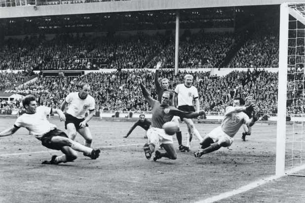 مونديال إنجلترا 1966: قنبلة آسيوية… وسرقة الكأس ومقاطعة قارة