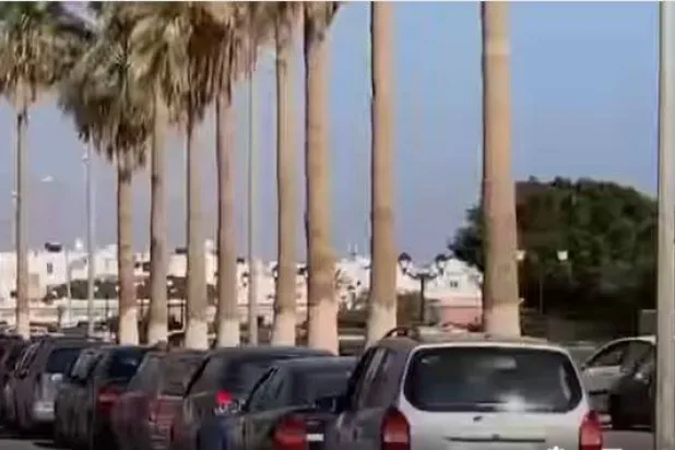 «طوابير الوقود» تُربك الليبيين قبل العيد… وتعيد للواجهة ملف التهريب