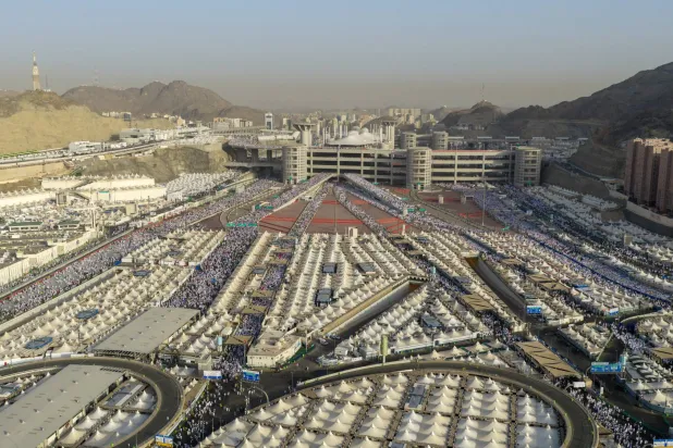 بيسنت: أميركا لن تفرض قيوداً على سفر المسلمين للحج 