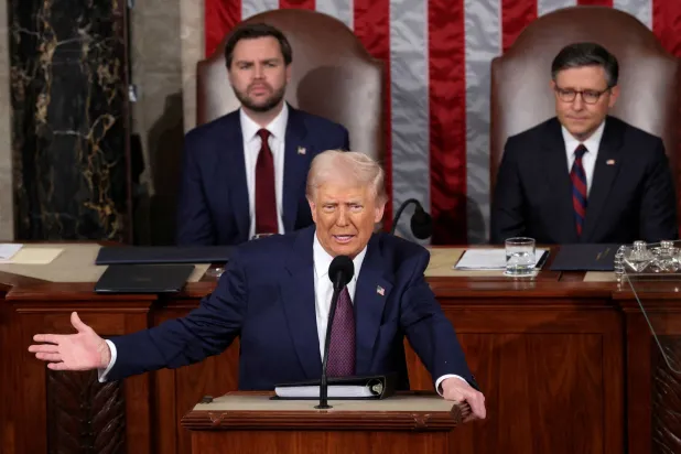 ترمب: سأتخذ اليوم القرار النهائي بشأن الاتفاق مع إيران