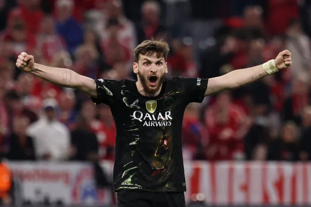 Kvaratskhelia Named Champions League Player of the Season