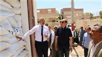 محافظ المنيا يتفقد المجمع الزراعي والوحدة البيطرية بتل بني عمران ضمن «حياة كريمة»