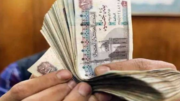 نقابات عمال مصر : القيادة السياسية تعكف على توسيع دائرة الحماية الاجتماعية للعمالة غير المنتظمة