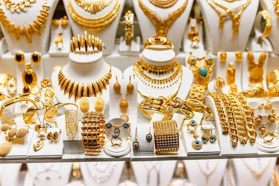 بعد انخفاضه عالميا.. سعر الذهب في السعودية اليوم الثلاثاء 9-12-1447