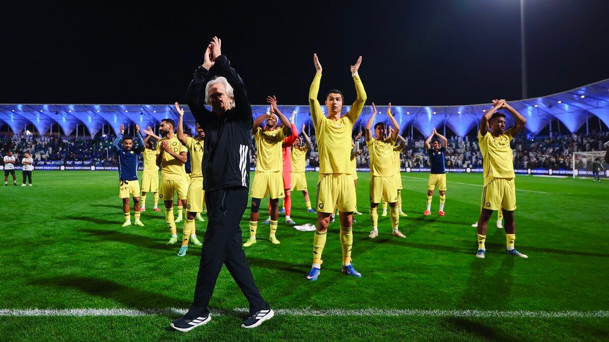 جيسوس يفوز بجائزة أفضل مدرب في دوري روشن