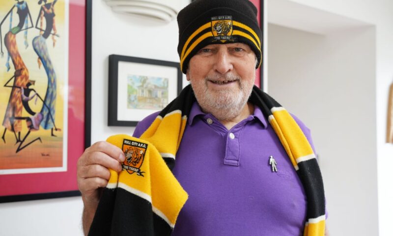 ‘It’s no exaggeration’ – Hull City fan credits ex-Tigers boss Brian Horton for lifesaving team talk