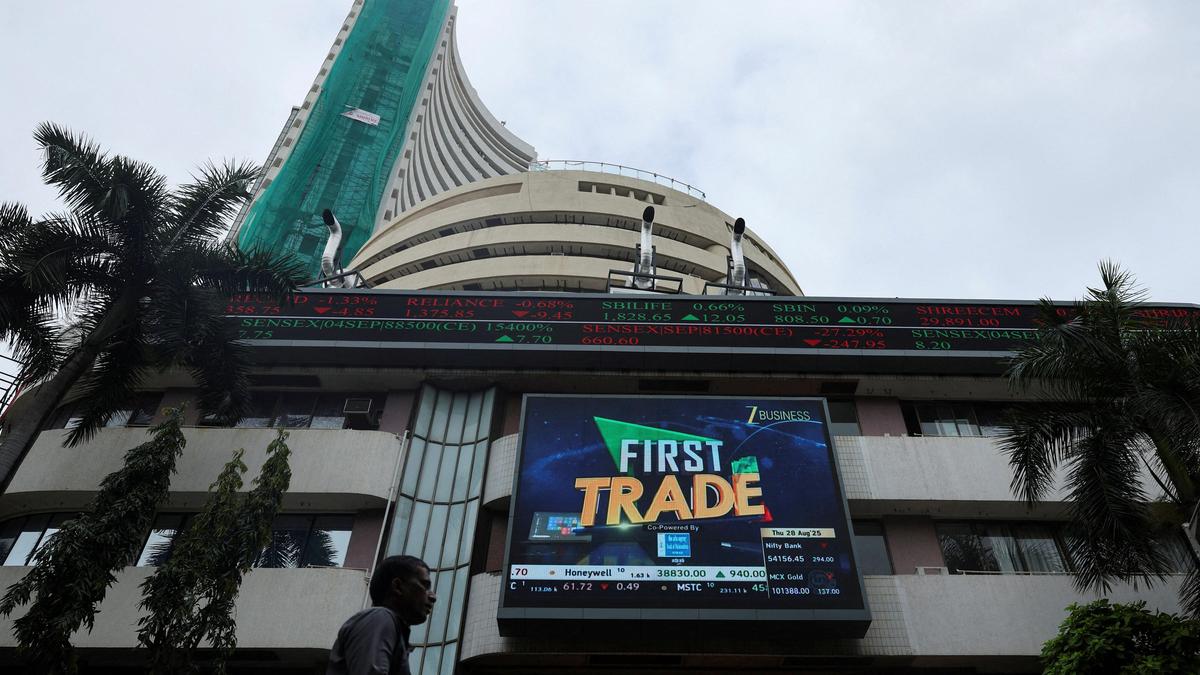 Stock markets climb in early trade amid drop in oil prices