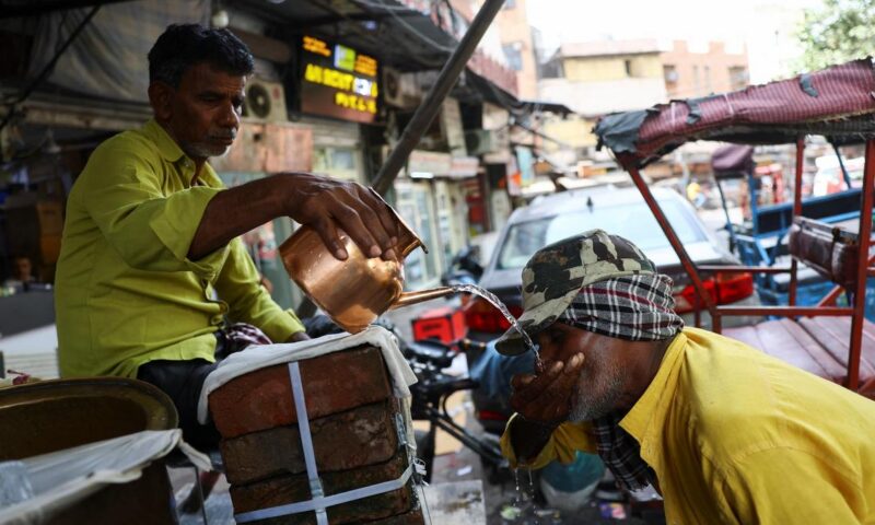 Delhi records above-normal minimum temperature of 28.4°C