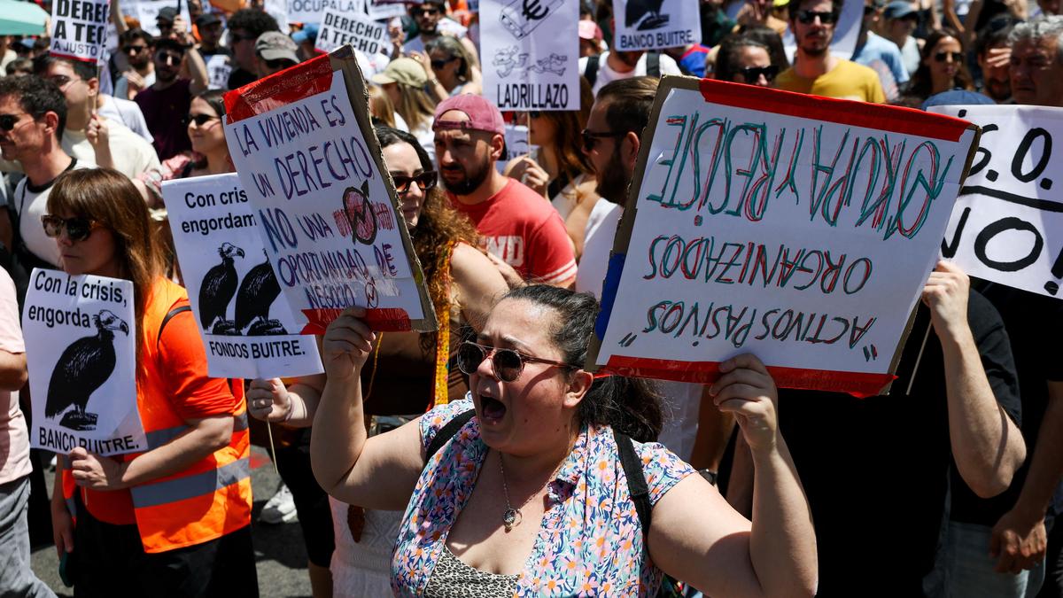Thousands in Spain’s capital protest increasing housing costs