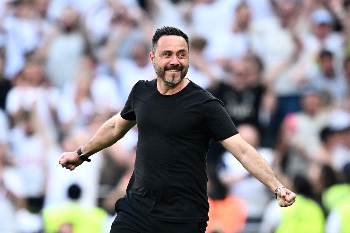 Roberto De Zerbi confronts ‘negative’ journalist after Tottenham survive relegation fight