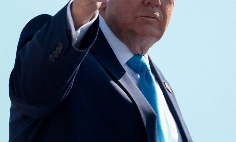 Trump wants all federal workers to sign non-disclosure agreements in latest crackdown on media leaks