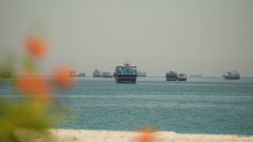 US crude futures fall over 6% on report of possible Strait of Hormuz reopening