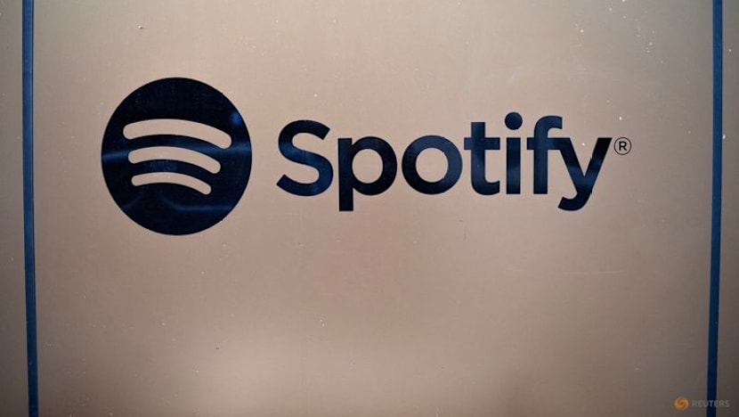 Spotify launches ‘narrated articles’ from publications like The Atlantic, Vogue