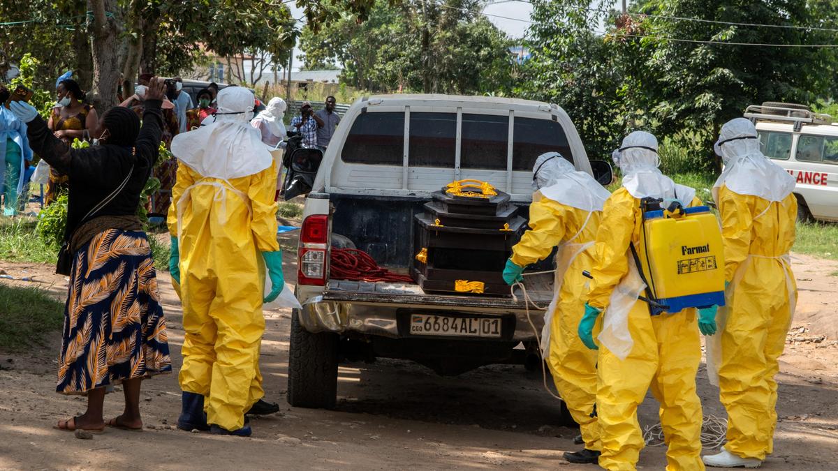 Canada imposes Ebola-related travel ban, Bahamas to increase screening
