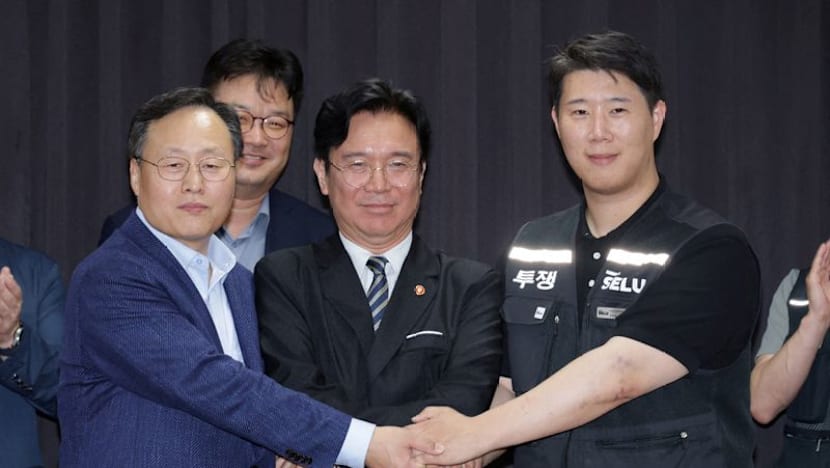 Samsung’s unionised workers in South Korea approve pay deal