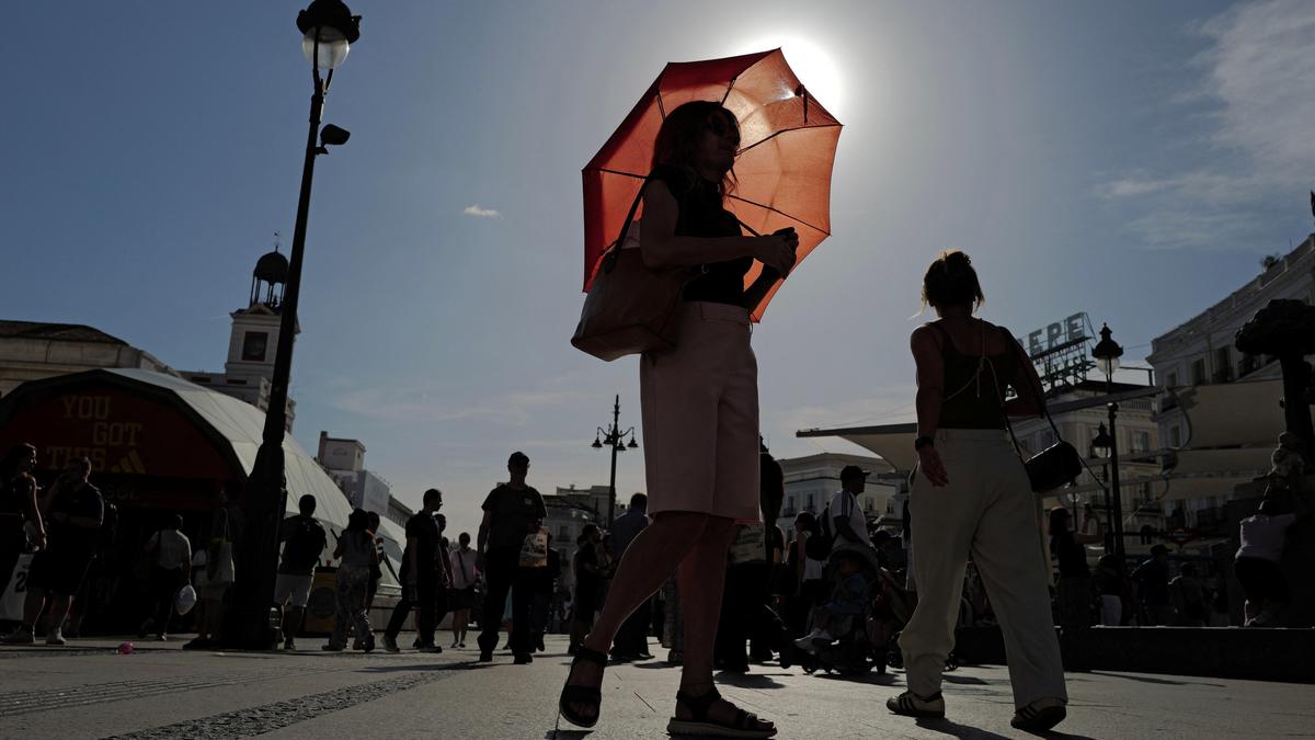 Global temperatures to reach near-record highs in next five years, report finds