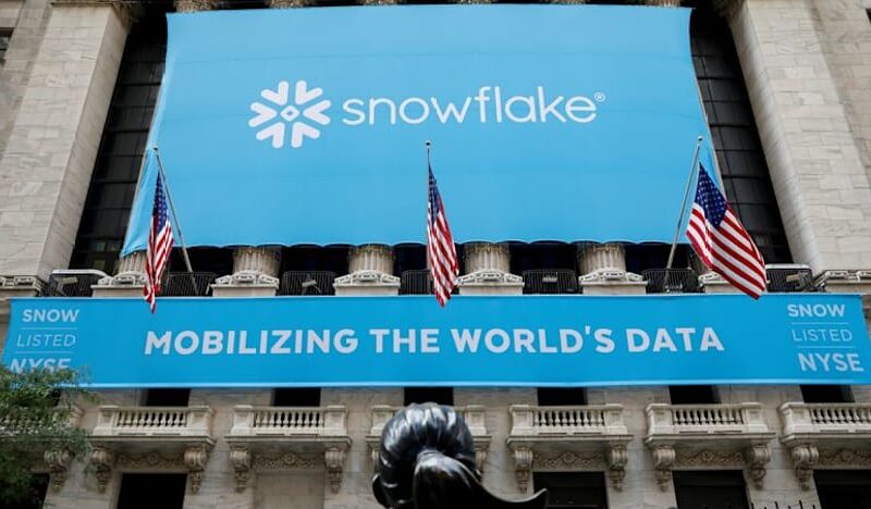 Snowflake signs $6 billion deal with AWS tied to AI infrastructure