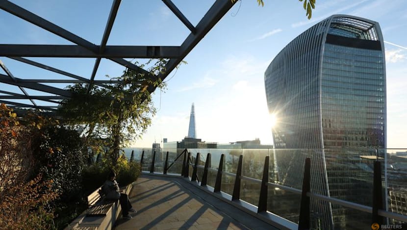 London reclaims top European tech spot from Paris, Dealroom says