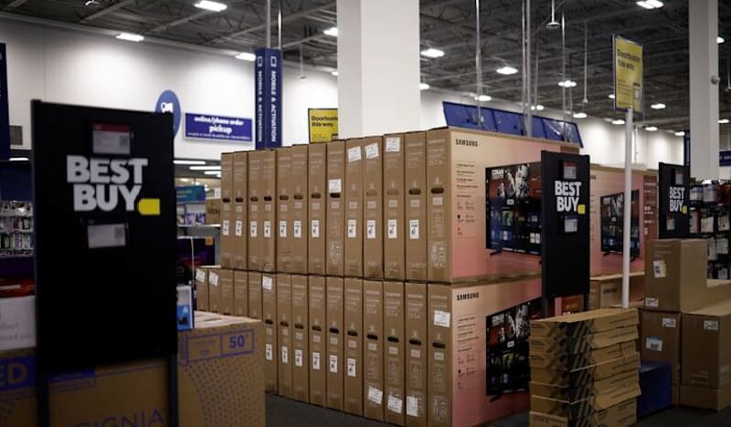 Best Buy forecasts upbeat quarterly sales on steady gadgets demand; shares up