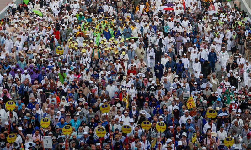 Muslim faithful leave Mecca after hajj