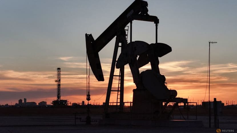 Oil falls slightly on reports of potential US-Iran ceasefire deal