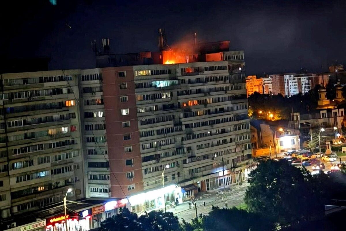 Ukraine-Russia war latest: Russian drone strikes apartment building in Nato member Romania