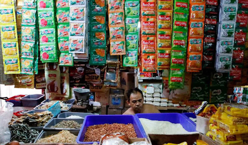 Indonesia inflation seen picking up to 2.97% in May,  April trade surplus shrinking