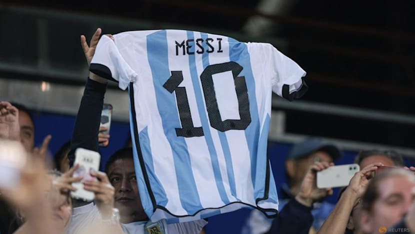 World Cup drives up sales of counterfeit jerseys in Argentina