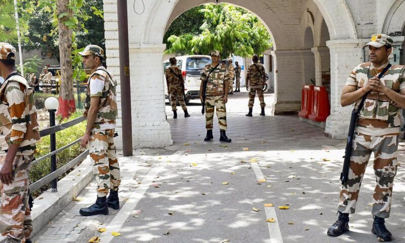 ITBP officials meet Kanpur top cop seeking action in medical negligence case of jawan’s mother