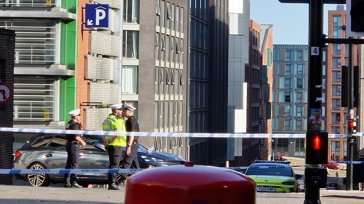 Murder probe launched as woman, 30, dies in West Street shooting