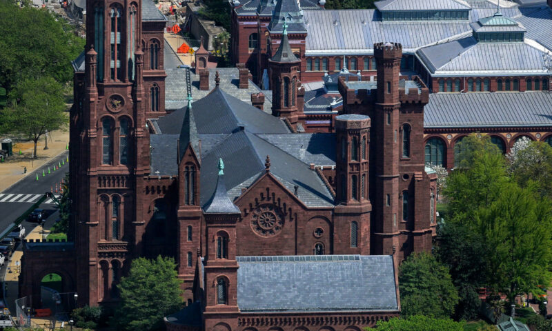 Women’s Museum Bill Sinks Amid Dispute Over Trump and Trans Issues
