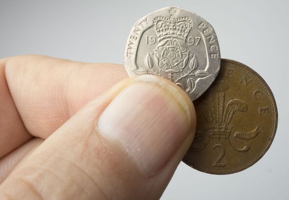 UK drivers urged to keep 20p in their car or risk £10,000 fine